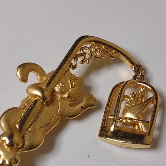 Cute Gold Tone Cat And Bird Cage Brooch - Picture 4 of 10